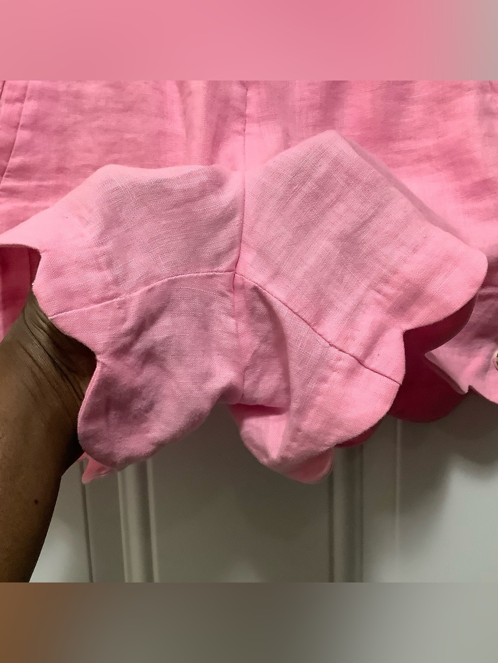 Lilly Pulitzer| Pink Scalloped Linen Shorts 4” Inseam Casual Resortwear - Picture 9 of 10